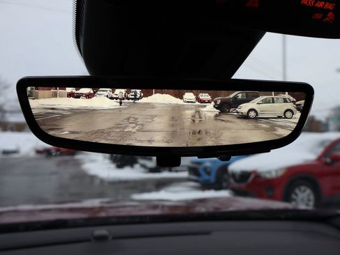 Used 2025 Chevrolet Equinox LT w/ Safety and Technology Package image 25