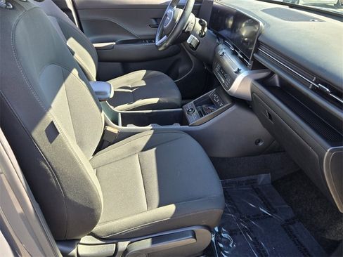 Used 2024 Hyundai Kona SEL w/ Convenience Package image 16