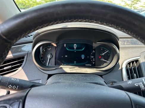 Used 2015 Buick LaCrosse Leather FWD image 11