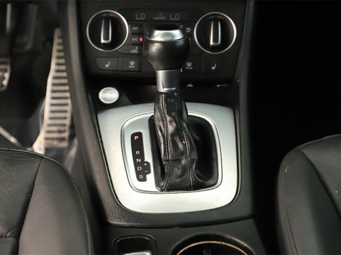 Used 2018 Audi Q3 2.0T Premium w/ Convenience Package image 22