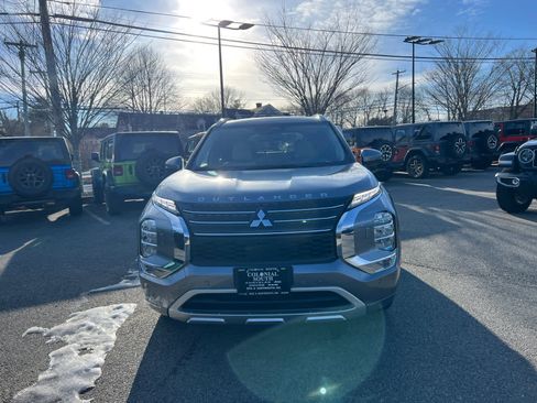 Used 2023 Mitsubishi Outlander SEL image 9