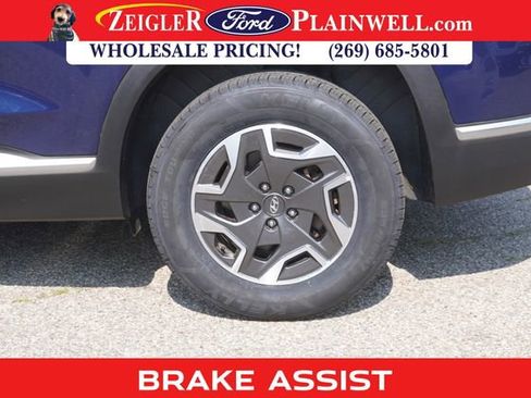 Used 2023 Hyundai Santa Fe Blue image 9