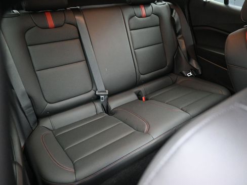 Used 2025 Chevrolet Trax RS w/ Driver Confidence Package image 25