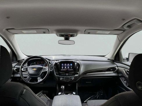 Used 2020 Chevrolet Traverse LT image 41