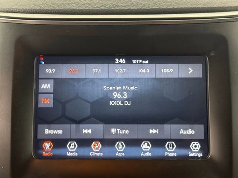 Used 2021 Jeep Cherokee Latitude image 24