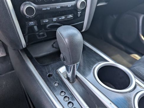 Used 2014 Nissan Pathfinder S AWD/4WD image 17