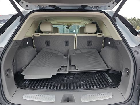 Used 2020 Cadillac XT5 Premium Luxury w/ LPO, Floor Liner Package image 15