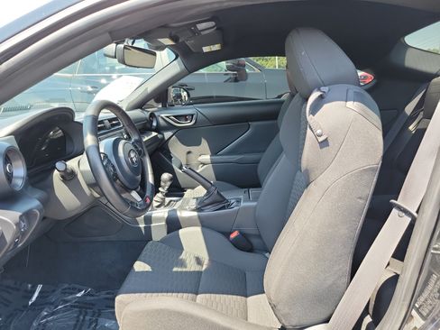 Used 2025 Toyota GR86 w/ ALL Weather Mat Package (TMS) RWD image 23