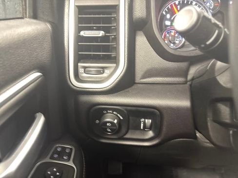 Used 2024 RAM 3500 Big Horn image 31