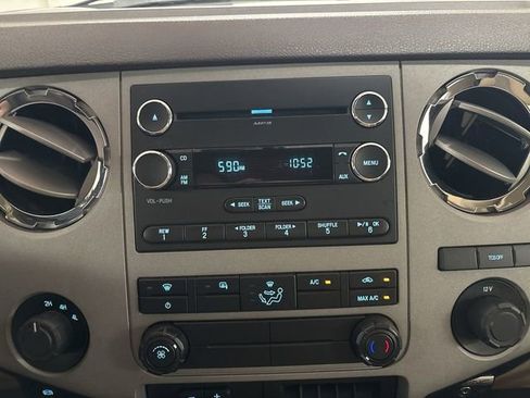 Used 2015 Ford F350 XLT w/ XLT Premium Package image 25