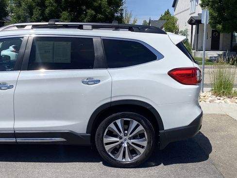 Certified 2022 Subaru Ascent Touring AWD/4WD image 4
