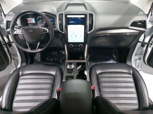 Used 2024 Ford Edge SEL image 9