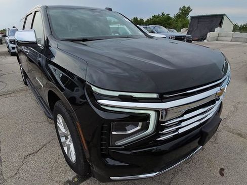 Used 2026 Chevrolet Suburban Premier w/ Sun And Tow Package AWD/4WD image 8