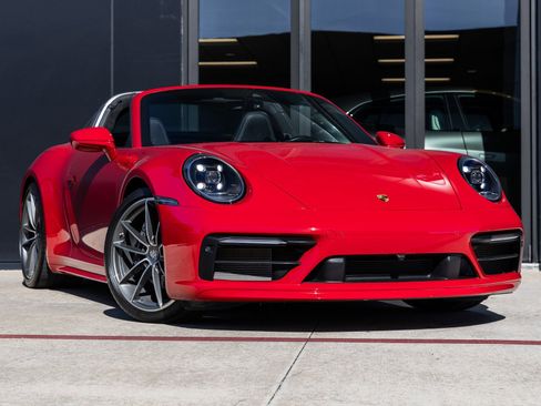 Certified 2024 Porsche 911 Targa 4 image 6