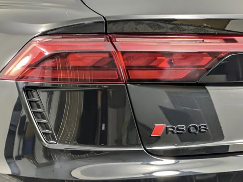 Used 2025 Audi RS Q8 performance image 26