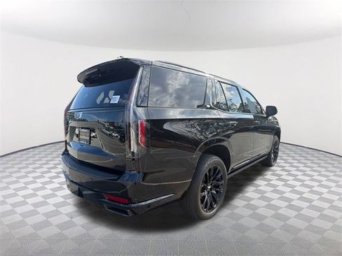 Used 2024 Cadillac Escalade Sport Platinum w/ LPO, ONYX Package image 5