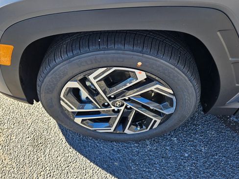 New 2026 Hyundai Tucson Limited FWD image 18