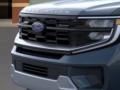 New 2026 Ford Expedition Platinum w/ Platinum Ultimate Package image 17