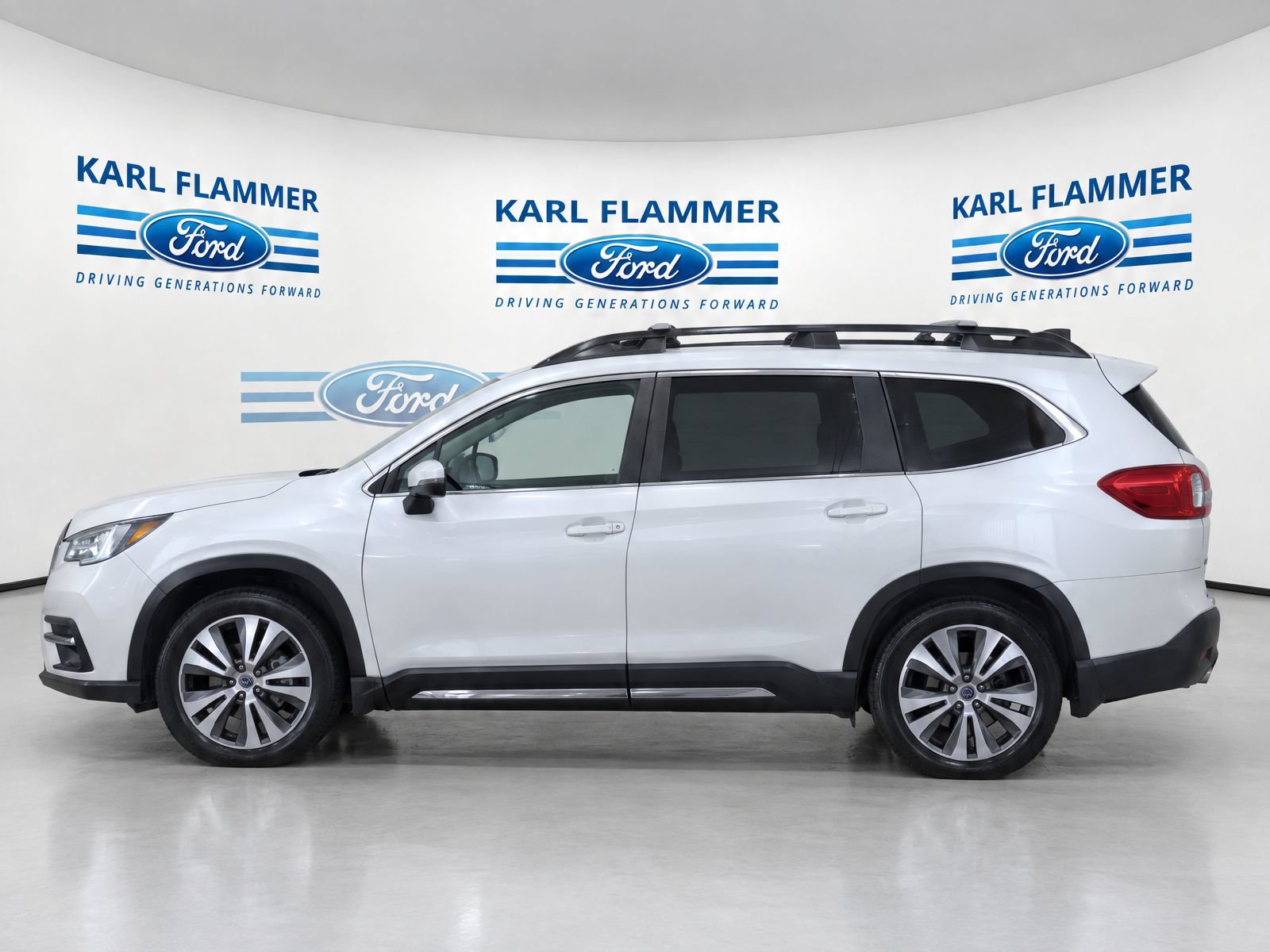 Used 2022 Subaru Ascent Limited w/ Technology Package AWD/4WD image 6