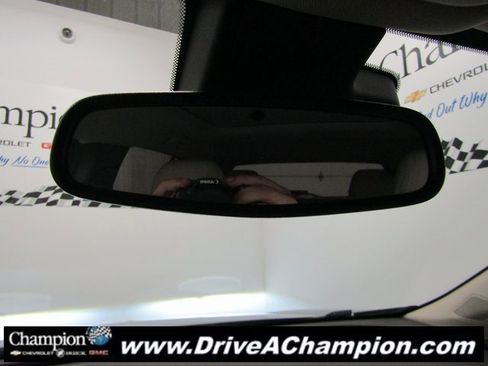 Used 2023 Buick Encore GX Essence w/ Experience Buick Package image 34