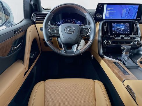 New 2026 Lexus LX 600 4WD w/ Luxury Package image 19