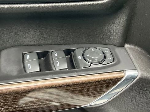 Used 2021 Chevrolet Silverado 1500 RST image 12