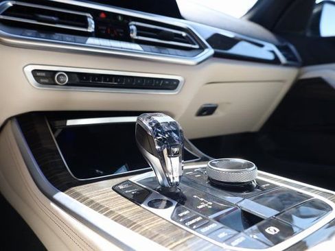 Used 2023 BMW X5 xDrive40i w/ Executive Package image 18