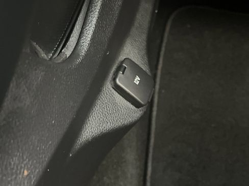 Used 2019 Ford Edge SEL w/ Equipment Group 201A image 24