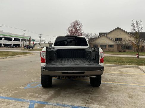 Used 2016 Nissan Titan Platinum Reserve image 8