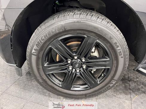 Used 2021 Ford Expedition Max XLT image 17