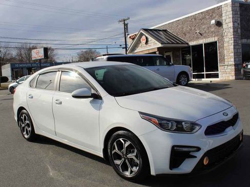 Used 2019 Kia Forte LXS image 3