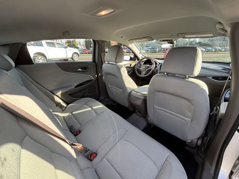 Used 2020 Chevrolet Malibu LS image 13