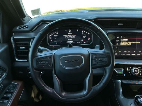 Used 2024 GMC Sierra 1500 Denali Ultimate AWD/4WD image 12
