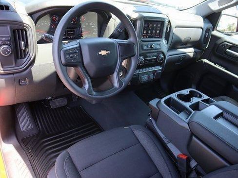New 2025 Chevrolet Silverado 1500 Custom image 9