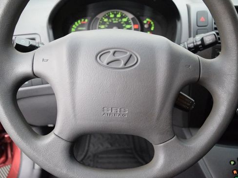 Used 2005 Hyundai Tucson GL FWD image 26