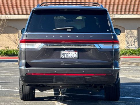 Used 2023 Lincoln Navigator Reserve image 5