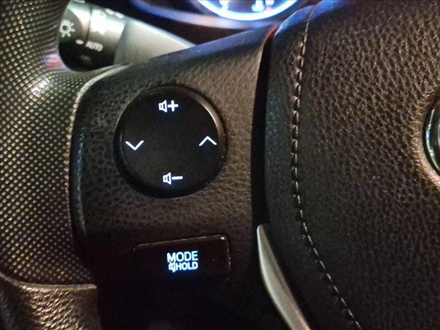 Used 2017 Toyota Corolla LE FWD image 16