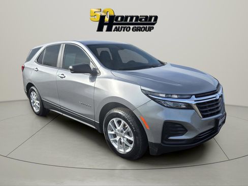 Used 2024 Chevrolet Equinox LS w/ LS Convenience Package FWD image 7