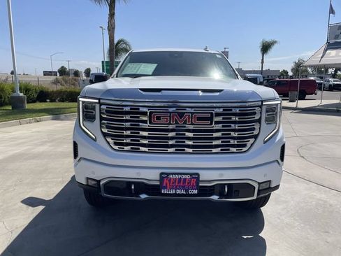 Used 2024 GMC Sierra 1500 Denali w/ Technology Package AWD/4WD image 3