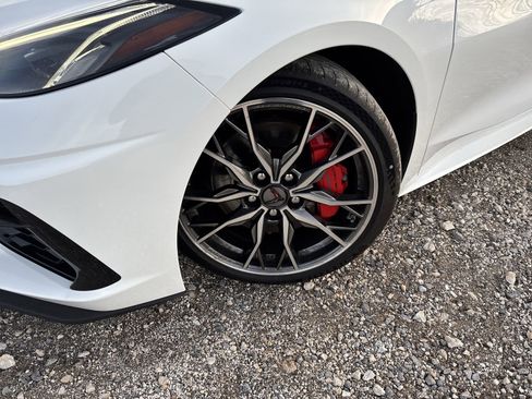 Used 2024 Chevrolet Corvette Stingray Preferred Cpe w/ Z51 Performance Package image 13