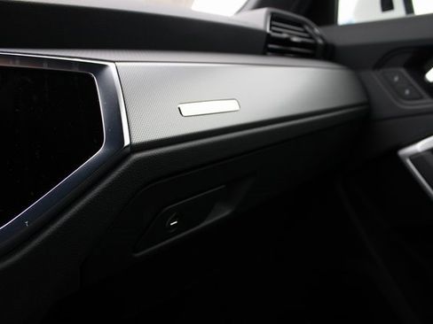 New 2025 Audi Q3 2.0T Premium image 10