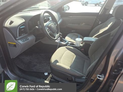 Used 2018 Hyundai Elantra SEL FWD image 10