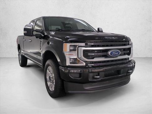 Used 2022 Ford F250 Platinum AWD/4WD image 3