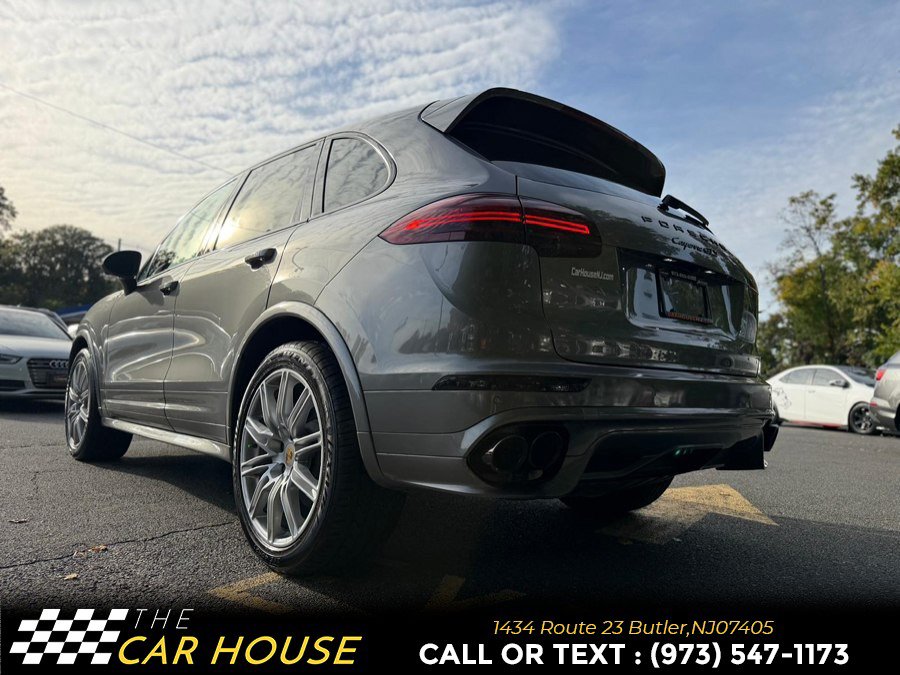 Used 2016 Porsche Cayenne GTS w/ Premium Package Plus AWD/4WD image 6