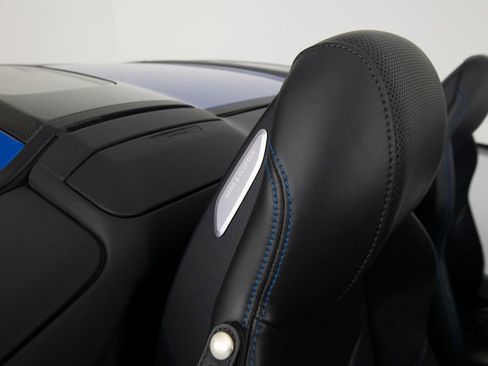 Used 2021 Audi R8 V10 w/ Premium Package RWD image 34