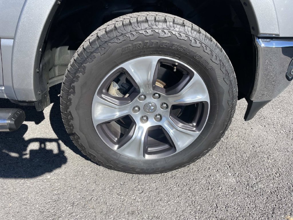 Used 2019 RAM 1500 Laramie AWD/4WD image 36