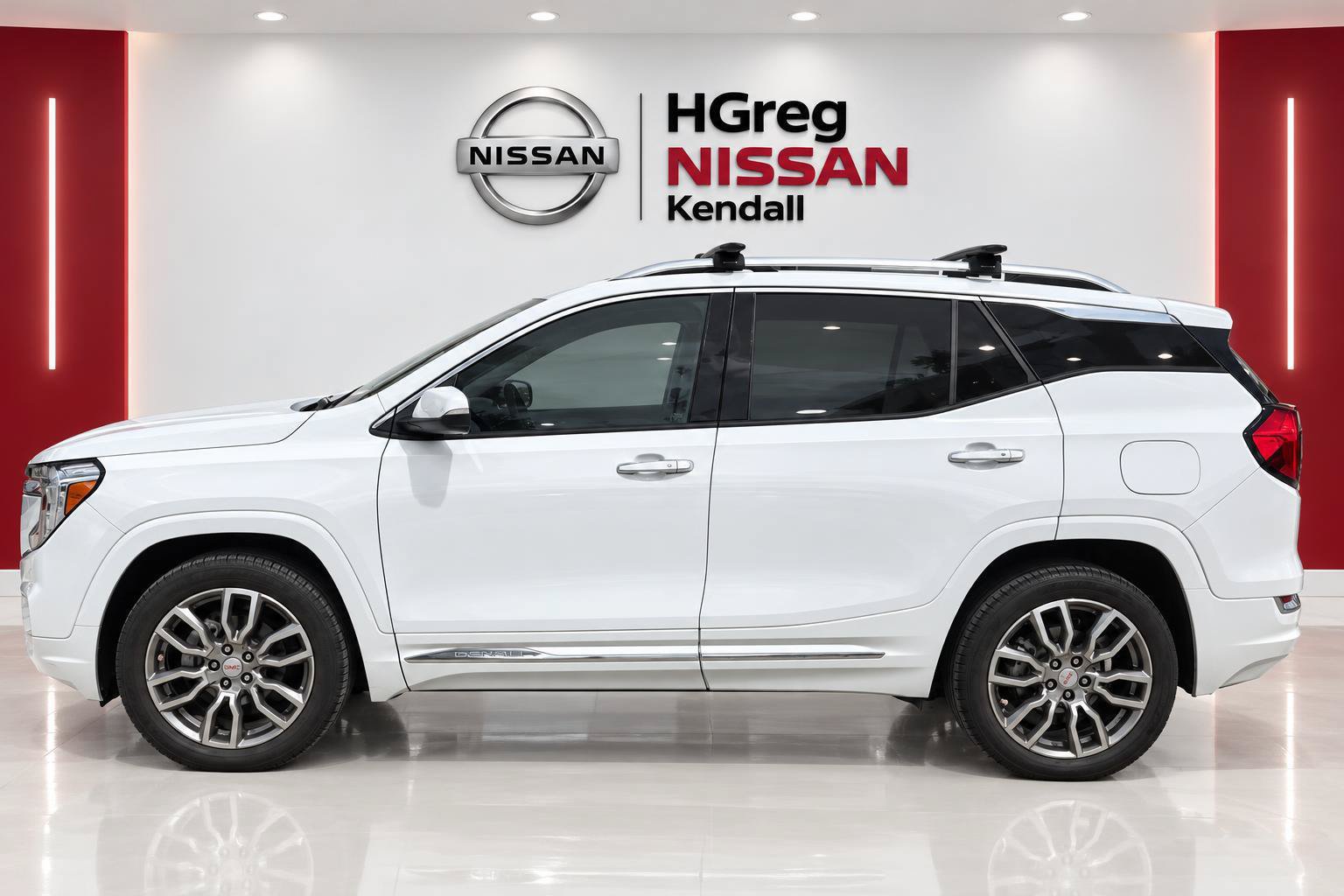 Used 2023 GMC Terrain Denali AWD/4WD image 5