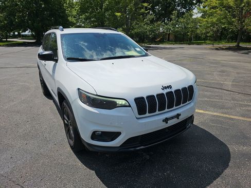 Used 2023 Jeep Cherokee Altitude Lux AWD/4WD image 8