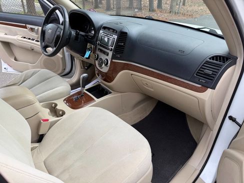 Used 2009 Hyundai Santa Fe SE image 19
