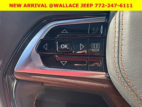 Used 2025 Jeep Grand Cherokee L Summit AWD/4WD image 30